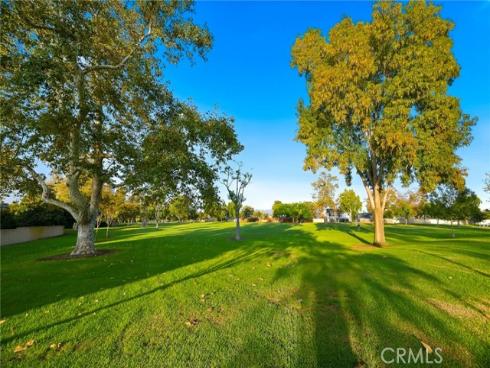 17  Whitney  , Irvine, CA