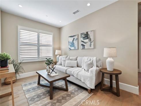 144 Bellini , Irvine, CA