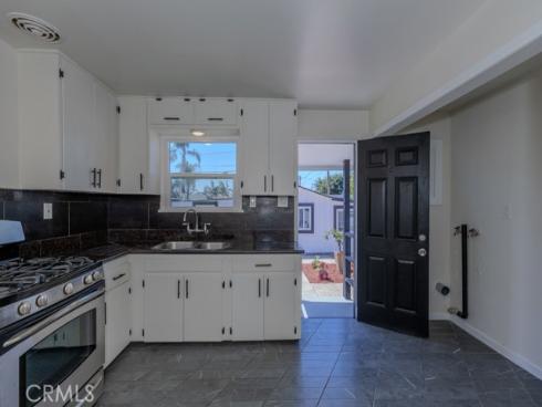 818 E Stearns Avenue, La Habra, CA