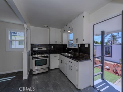 818 E Stearns Avenue, La Habra, CA