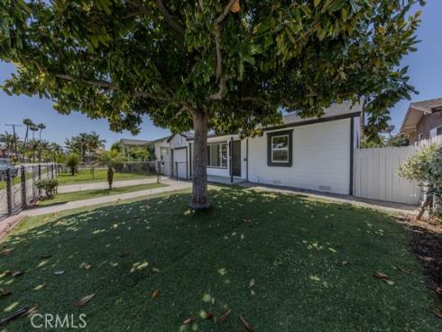 818 E Stearns Avenue, La Habra, CA