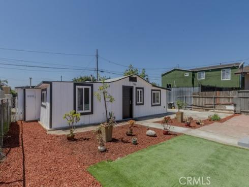 818 E Stearns Avenue, La Habra, CA