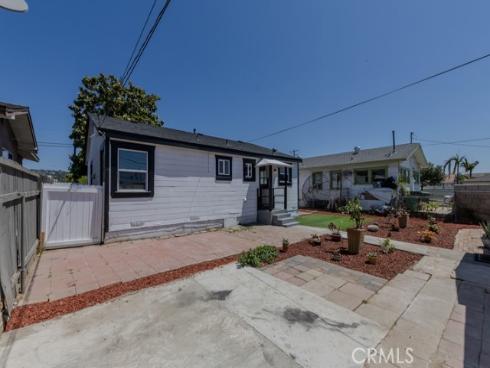 818 E Stearns Avenue, La Habra, CA