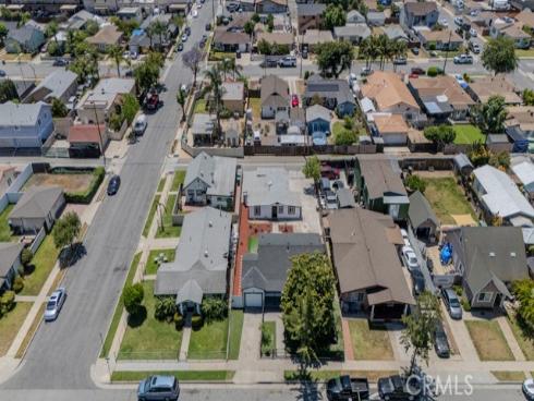 818 E Stearns Avenue, La Habra, CA