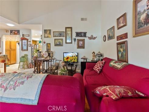 976 E La Habra 115 Boulevard, La Habra, CA