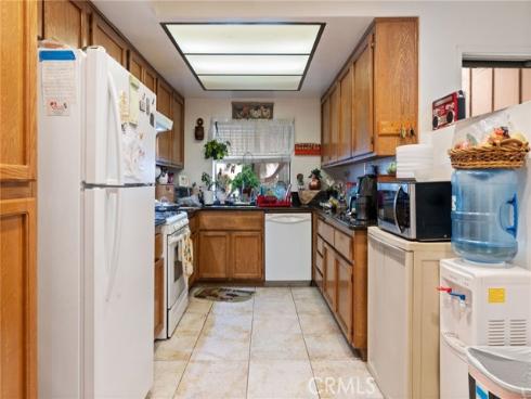 976 E La Habra 115 Boulevard, La Habra, CA