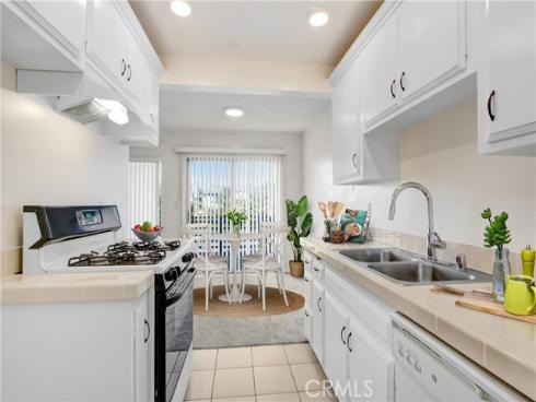 1200 W Lambert 40 Road, La Habra, CA