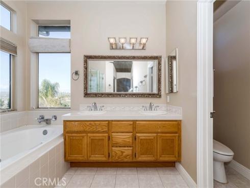 601 W Saint Andrews Avenue, La Habra, CA