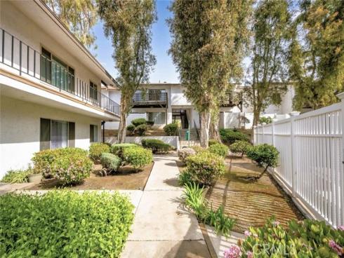 1200 W Lambert 34 Road, La Habra, CA