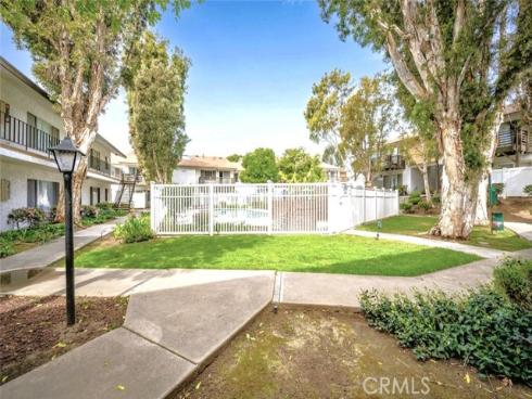 1200 W Lambert 34 Road, La Habra, CA