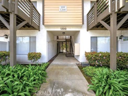 1200 W Lambert 34 Road, La Habra, CA