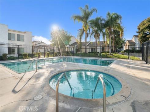 950 E La Habra Blvd 101 , La Habra, CA