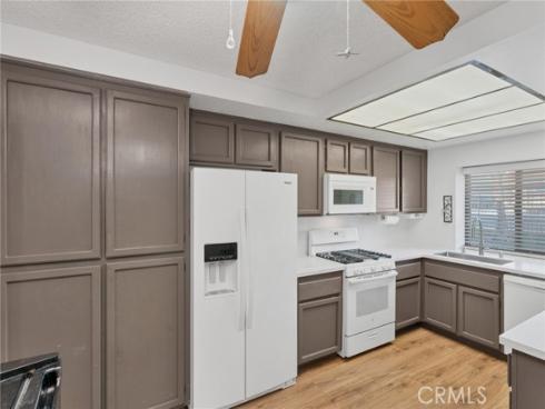 950 E La Habra Blvd 101 , La Habra, CA