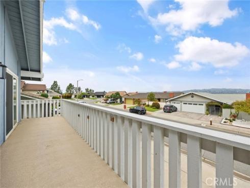 710 W Country Hills Drive, La Habra, CA