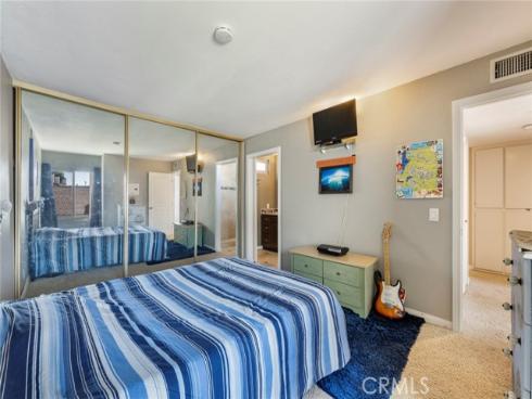 1018 E La Habra 238 Boulevard, La Habra, CA