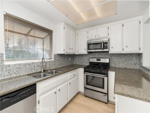 911 W Imperial  65 , La Habra, CA