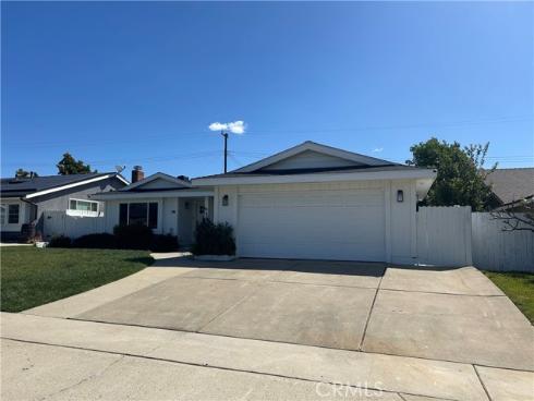 840 Tropicana Way, La Habra, CA