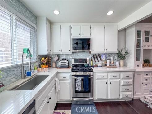 965 W Imperial  54 , La Habra, CA