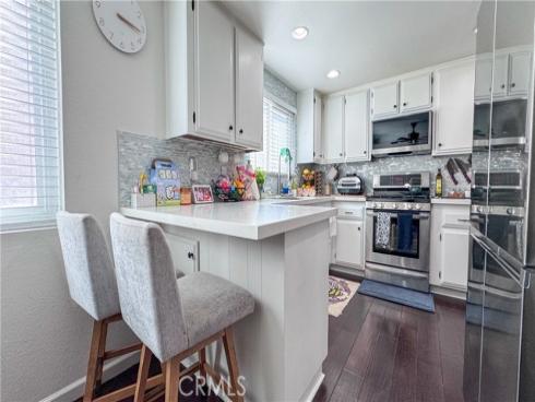 965 W Imperial  54 , La Habra, CA