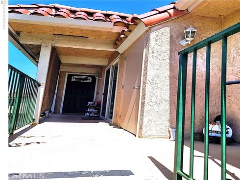 901 Las Lomas 84 Drive, La Habra, CA