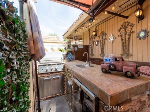 1064 Las Lomas A Drive, La Habra, CA