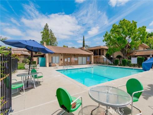 1064 Las Lomas A Drive, La Habra, CA