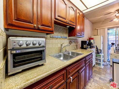 951 S Idaho 71 Street, La Habra, CA