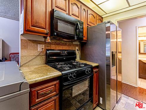 951 S Idaho 71 Street, La Habra, CA