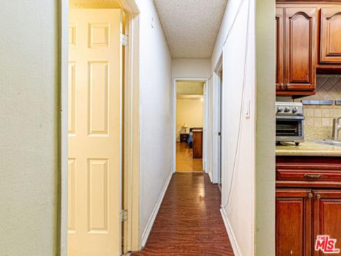 951 S Idaho 71 Street, La Habra, CA