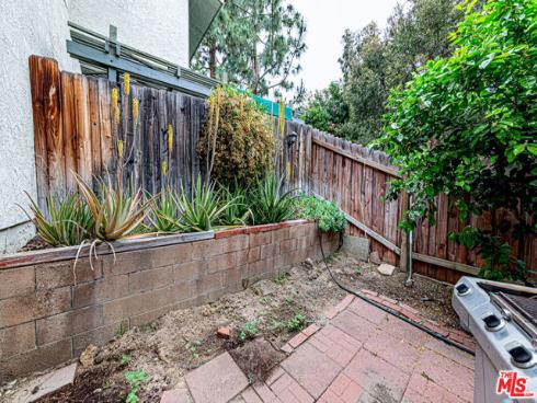 951 S Idaho 71 Street, La Habra, CA