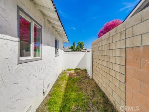 2020 Wilshire Avenue, La Habra, CA