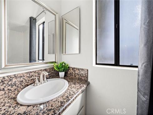 950 W Lambert 9 Road, La Habra, CA