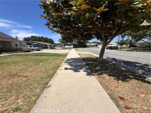 910 W Florence   Avenue, La Habra, CA