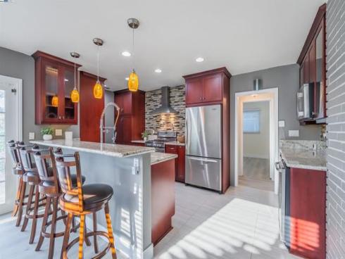 1651 W El Portal Dr , La Habra, CA