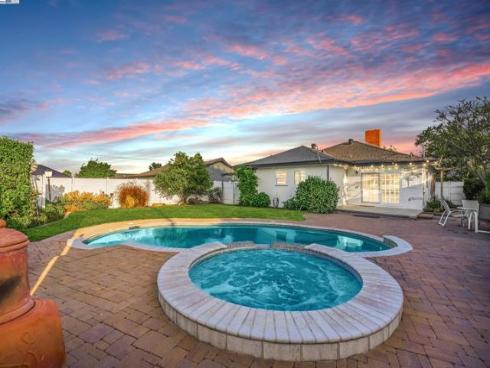 1651 W El Portal Dr  , La Habra, CA