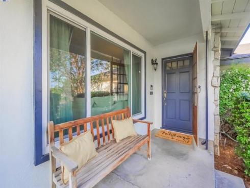 1651 W El Portal Dr , La Habra, CA