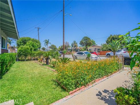 521 W. Erna Avenue, La Habra, CA