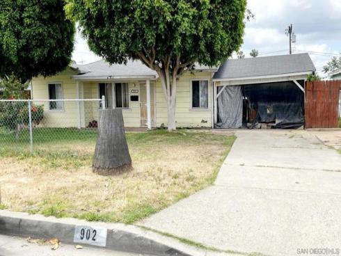 902  E Greenwood Ave  , La Habra, CA