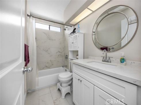 543 S Walnut 11 Street, La Habra, CA