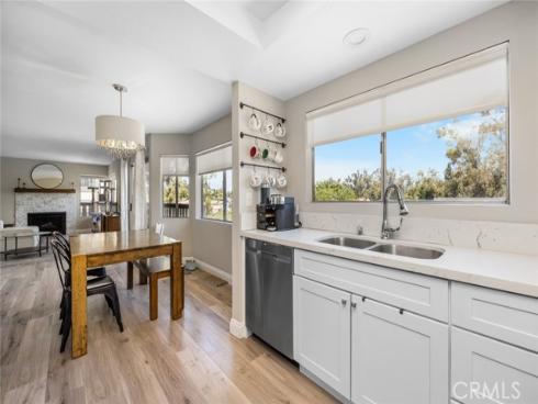 543 S Walnut 11 Street, La Habra, CA