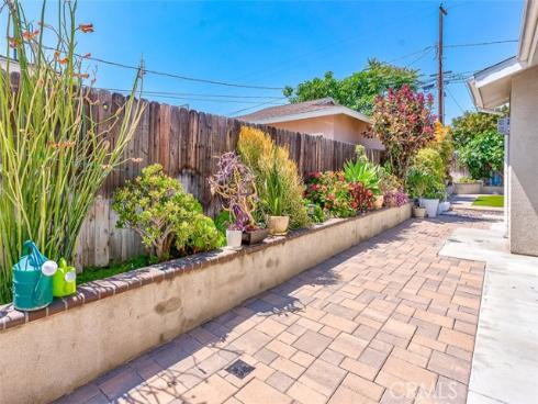 335 E Francis Avenue, La Habra, CA