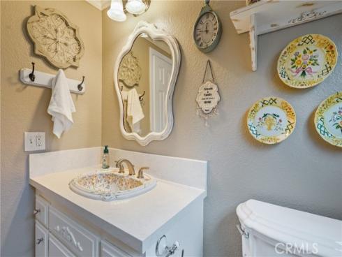 650 E Parkwood Avenue, La Habra, CA