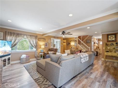 650 E Parkwood Avenue, La Habra, CA