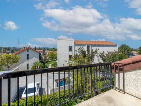 854 N Harbor Boulevard, La Habra, CA