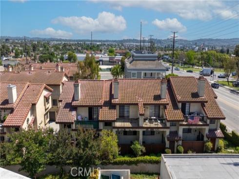 854 N Harbor Boulevard, La Habra, CA
