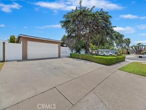 550 N Dexford Drive, La Habra, CA