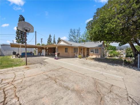 414 W Olive   Avenue, La Habra, CA