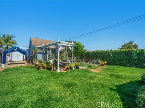 570 E 2nd   Avenue, La Habra, CA