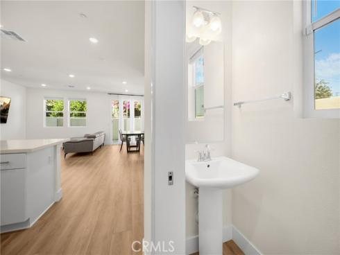 300  Vista Drive  94 , La Habra, CA