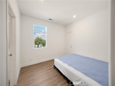 300  Vista Drive  94 , La Habra, CA